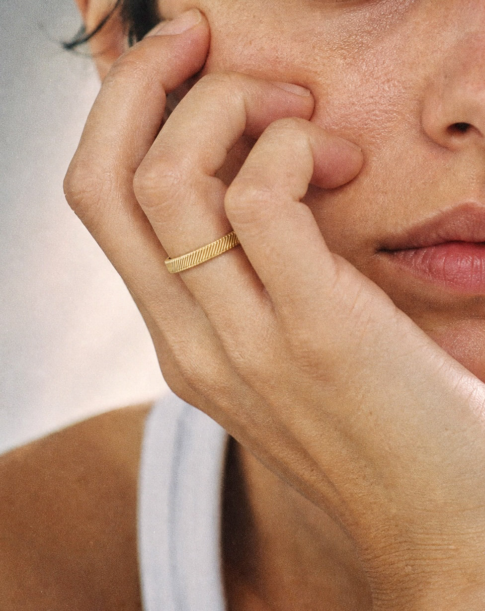 Jaali Gold Ring